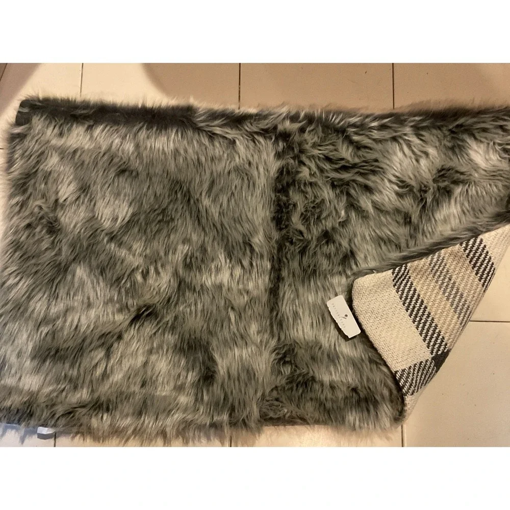 NWT Pottery Barn Throw Pillow Cover Nottingham Plaid Faux Fur Back Lumbar Decor